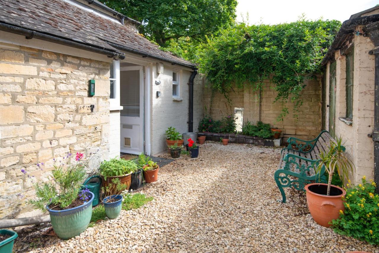 The Courtyard Cirencester Eksteriør bilde
