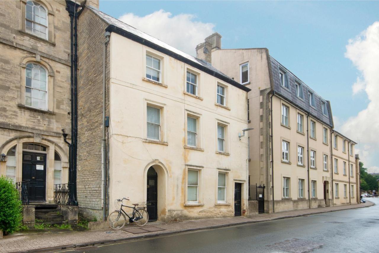 The Courtyard Cirencester Eksteriør bilde